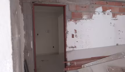 Apartamento térreo com kintal