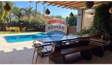 Casa a venda no Condomínio Morada da Fronteira, 3 quartos sendo 1 suíte, 158m² Rifaina/SP