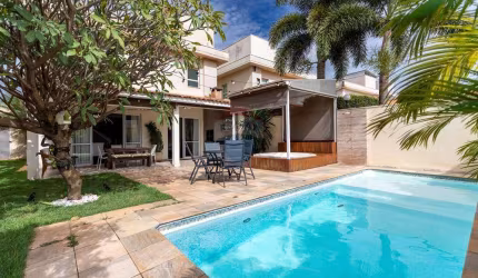 CASA A VENDA CONDOMÍNIO JARDIM SUL | Terreno 385m² | 239,50 m² | 3 suítes, escritório, piscina e hidromassagem