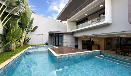 Casa no Bosque Imperial lindíssima por R$ 2.500.000,00