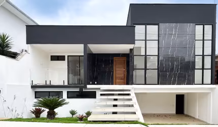 Uma linda casa em um dos condomínios mais desejados de Juiz de Fora.