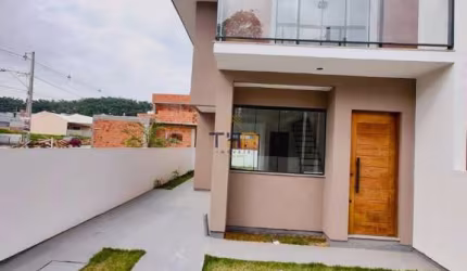 Casa com 3 quartos à venda na Rua Zulmira Pamplona Gomes, 321, Bela Vista, Palhoça por R$ 700.000