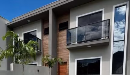 Casa com 3 quartos à venda na Avenida Valdemar Schmidt, 91, Forquilhas, São José por R$ 480.000