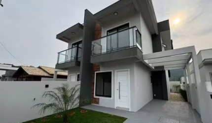 Casa com 2 quartos à venda na Travessa Osny Ubaldo Correia, 15, Forquilhas, São José por R$ 550.000