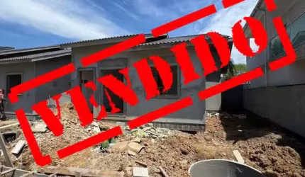 Casa com 2 quartos à venda na Rua Ernestina da Rosa, 234, Guarda do Cubatão, Palhoça por R$ 275.000