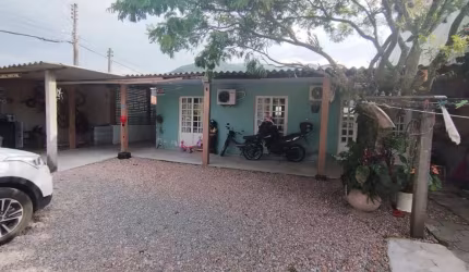 Casa com 3 quartos à venda na dos Barbeiros, 2200, Praia de Fora, Palhoça por R$ 950.000