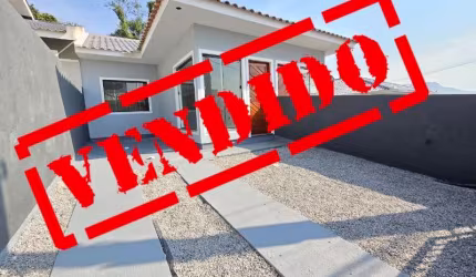 Casa com 2 quartos à venda na Rua Rosa Emília Martins, 3456, Bela Vista, Palhoça por R$ 260.000