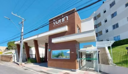 Apartamento com 2 quartos à venda na Rua Tomáz Domingos da Silveira, 344, São Sebastião, Palhoça por R$ 280.000