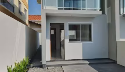 Casa com 2 quartos à venda na Rua Alcino Navegantes Moreira, 88, Barra do Aririú, Palhoça por R$ 360.000