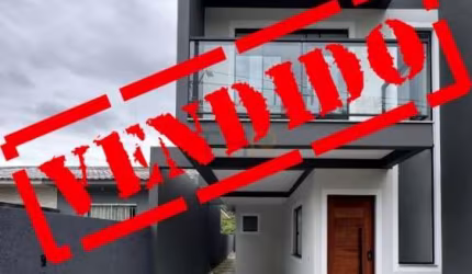 Casa com 3 quartos à venda na Rua Figueira, 4455, Potecas, São José por R$ 565.000