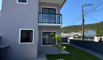 Casa com 3 quartos à venda na do Campo, 8988, Potecas, São José por R$ 590.000