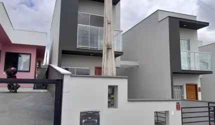 Casa com 2 quartos à venda na Rua Valdir José Mariano, 458, Potecas, São José por R$ 430.000