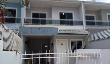 Casa com 2 quartos à venda na Olivério Sangaletti, 345, Forquilhas, São José por R$ 350.000