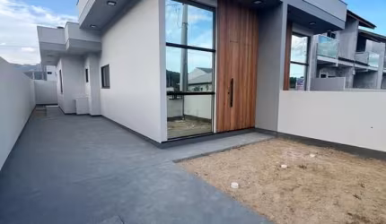 Casa com 2 quartos à venda na Ari Lentz dos Santos, 34, Forquilhas, São José por R$ 430.000
