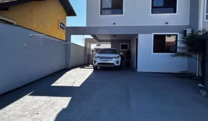 Casa com 3 quartos à venda na Geraldina, 9833, Ipiranga, São José por R$ 850.000