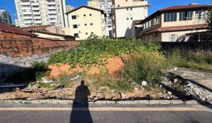 Terreno à venda na do Iano, 1791, Barreiros, São José por R$ 650.000