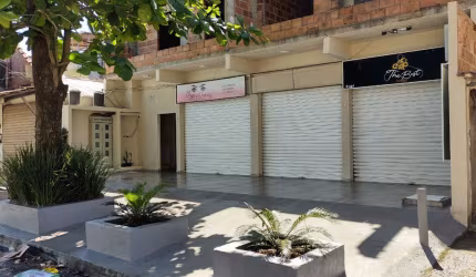 PRÉDIO COMERCIAL 3 ANDARES COM POSSILIBIDADE DE CONSTRUÇÃO DO 4 ANDAR EM ÁREA NOBRE DA PEDRA DE GUARATIBA - RJ