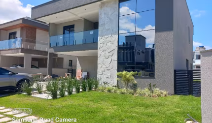 Bela Casa 293m2 dispõe 4 Quartos sendo 3 Suítes Cond RED PARK