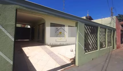 Casa de terreno inteiro no Jardim São Pedro na Zona Leste
