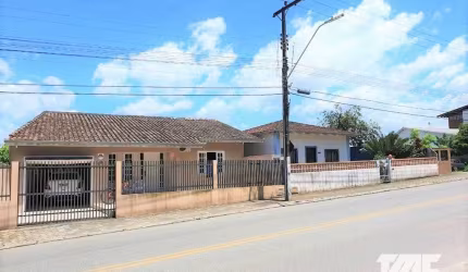 Casa Padrão - Centro  São Francisco do Sul