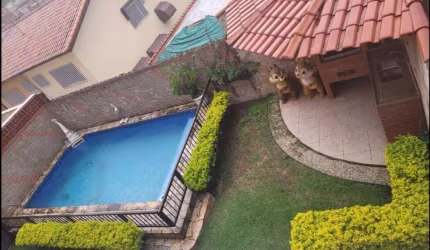 Sobrado à venda na Vila Tijuco - 283 m² - 3 dormitórios - 1 suíte - piscina - churrasqueira - 4 vagas..