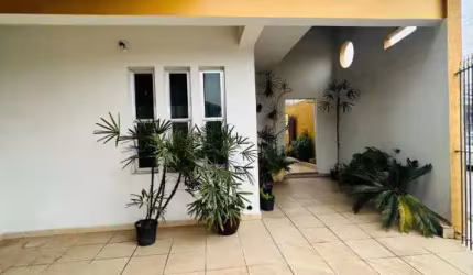 Sobrado à venda no Jardim Santa Clara - 179,00 ms² - 3 dormitórios - 2 suítes - sala - cozinha - lavanderia - área gourmet - 3 vagas.