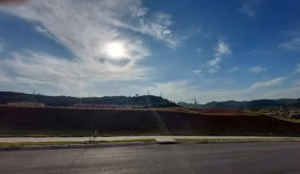 Terreno à venda em Guararema de 800 m² (20 x 40) totalmente plano, em condomínio.