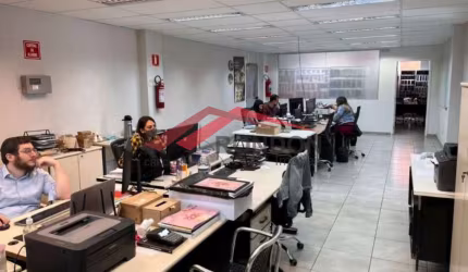 Galpão à venda em Cumbica - 4.500,00 m² de Terreno.