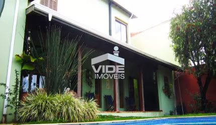 Imperdível: Casa em condomínio à venda em Campinas-SP, Loteamento Caminhos de São Conrado, 3 quartos, 3 salas, 2 banheiros, 4 vagas, 378,10m².