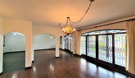 VENDO CASA COMERCIAL NA RUA ANTONIO ARRUDA DE CAMARGO NO BAIRRO NOVA CAMPINAS