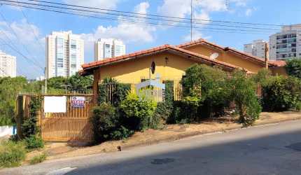 CASA À VENDA NO TAQUARAL EM CAMPINAS.