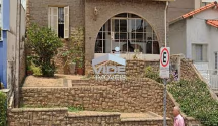 CASA COMERCIAL Á VENDA EM RUA MOVIMENTADO DO CAMBUÍ - EXCLUSIVIDADE VIDE.