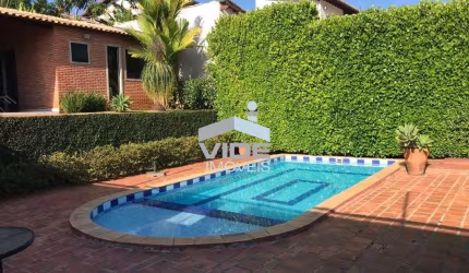 Casa em Condomínio à Venda em Campinas-SP, Loteamento Caminhos de São Conrado: 4 Quartos, 2 Suítes, 2 Salas, 4 Banheiros, 4 Vagas, 250m²!