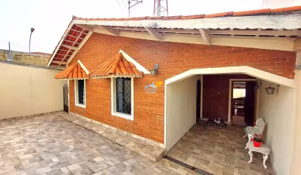 CASA PARA VENDA | JARDIM NOVA EUROPA | 2 QUARTOS | PISCINA | EDÍCULA | GARAGEM PARA 3 CARROS