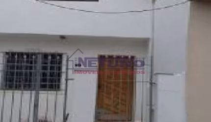 Sobrado na Vila Gustavo com 02 dorms, sala, cozinha, wc social, lavanderia, 01 vaga em ótimo local.