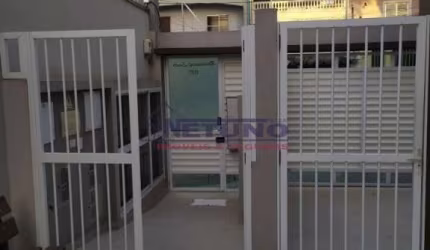 Condominio na Vila Medeiros com 02 dorms, sala de estar, cozinha, lavanderia, (sem vaga) ótimo local