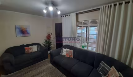 Ótimo sobrado na Vila Gustavo  com 02 dorms,  sala, cozinha, 01 vaga, em ótima  localização.