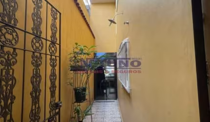 Sobrado com 3 Quartos e 3 suítes