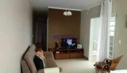 Ótimo imóvel com duas casas no quintal, na Vila Sabrina.