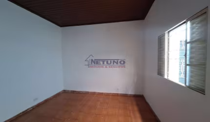 Casa com 1 quarto na Av. Roland Garros.