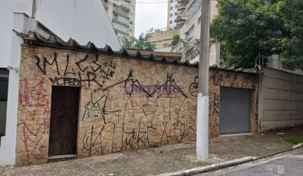 Maravilhoso sobrado na Analia Franco com 03 dorms, 01 suíte, sala espaçosa, 06 vagas, em ótimo local