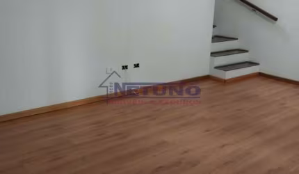 Sobrado na Vila Mazzei com 03 dorms, sala de estar, cozinha, lavanderia, wc, e 02 vagas, ótimo local