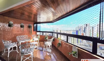 Apartamento com 4 quartos em andar alto com vista definitiva no bairro de Tambaú