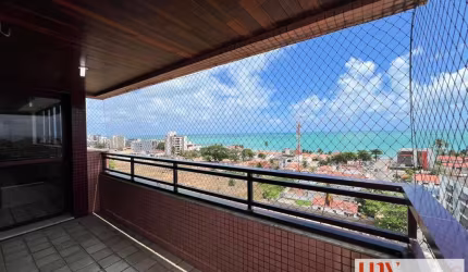 Apartamento com 2 quartos próximo do mar na praia do Poço