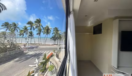 Flat com 39 m² na beira mar do Cabo Branco