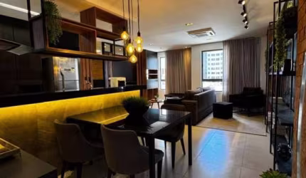 Apartamento com 1 quarto todo mobiliado em prédio seminovo no bairro de Manaíra