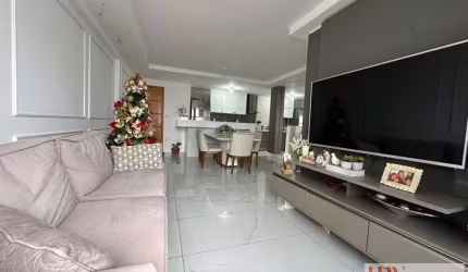Apartamento em andar alto com 3 quartos em condomínio clube no bairro dos Estados