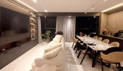 Apartamento com 2 suítes todo ambientado no bairro de Manaíra