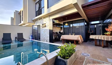 Casa MOBILIADA disponível para LOCAÇÃO com 4 quartos no condomínio Alliance House em Intermares