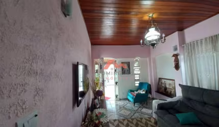 Casa com 4 dormitórios à venda, 114 m² por R$ 400.000,00 - Vila Cordenonsi - Americana/SP